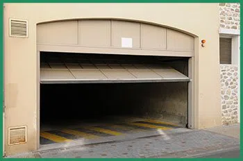 Quality Garage Door Service Pomona, NY 845-789-2240 - hom-cont-gr-22m